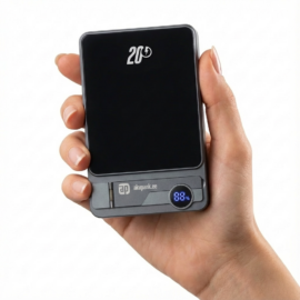 Īpaši plāns ārējais akumulators ar statīvu “F15-10k” (10 000 mAh)